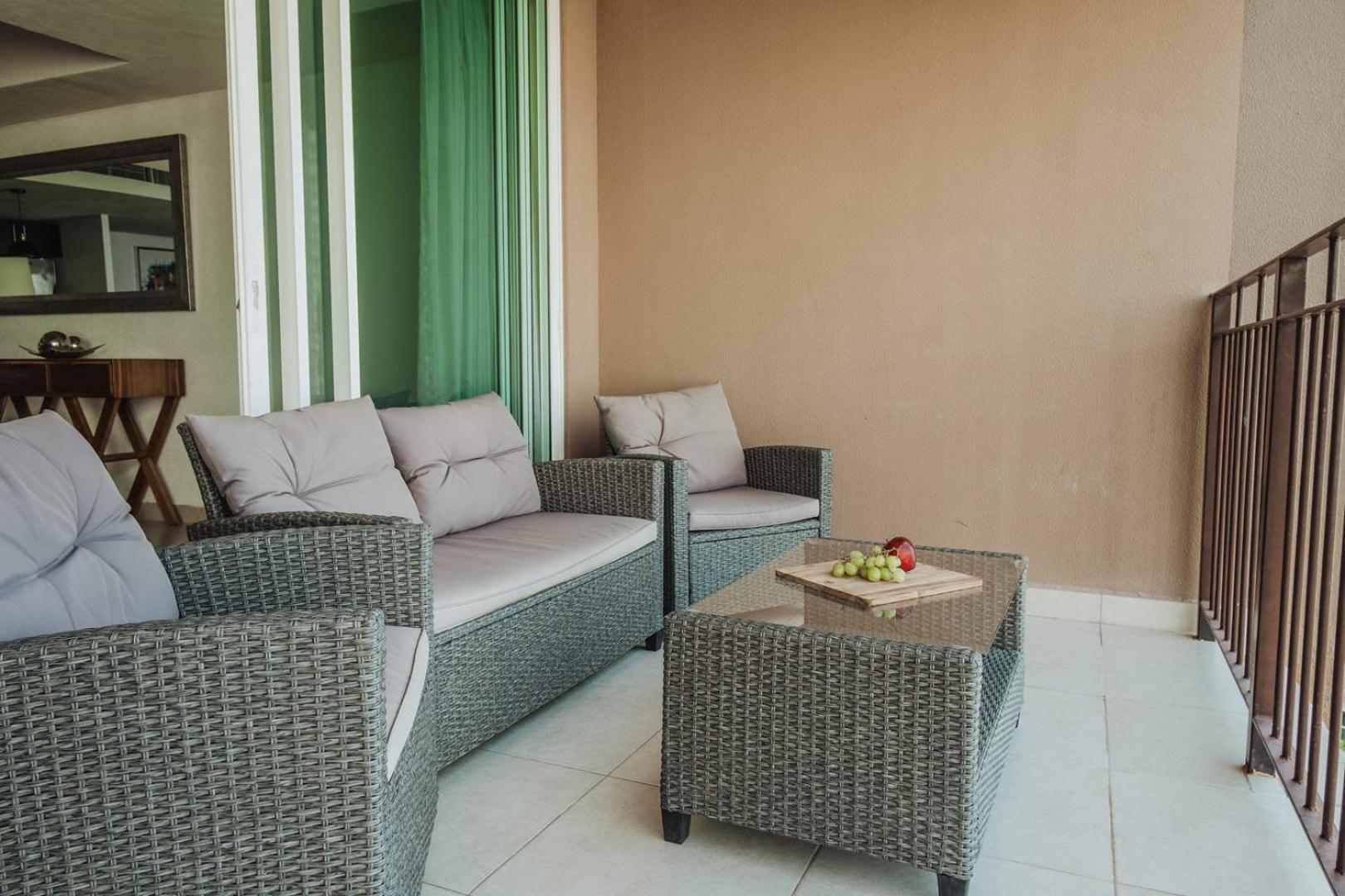 Grand Venetian Beachfront Condos Puerto Vallarta Exterior foto