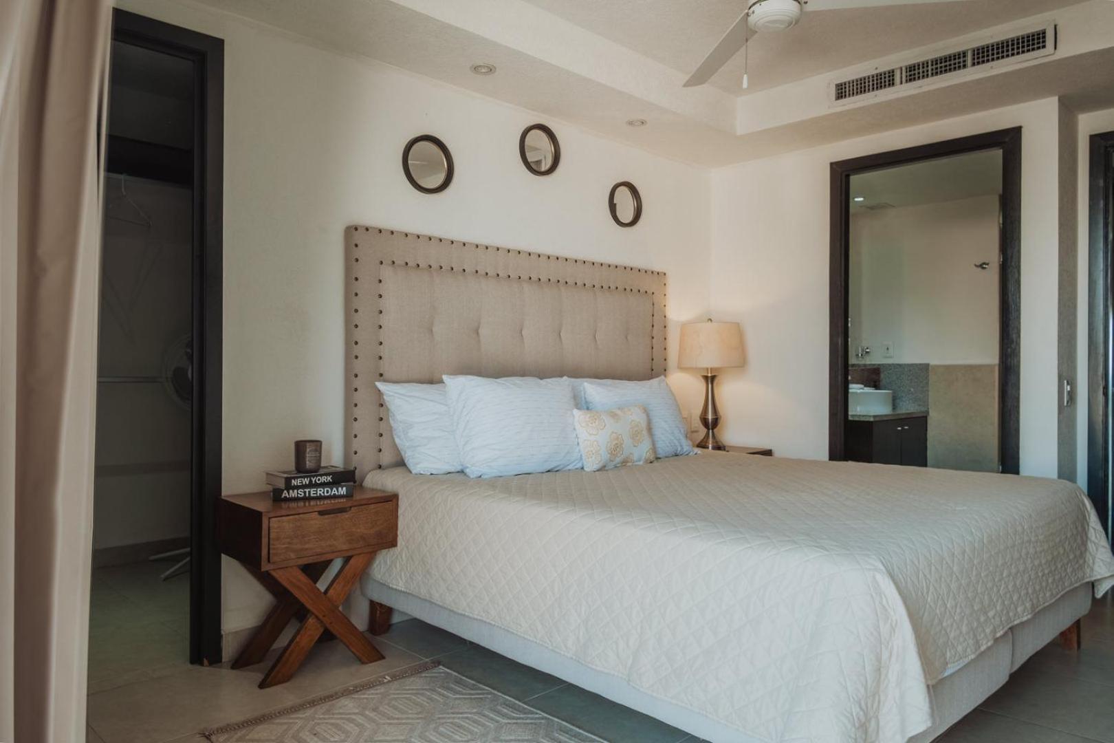 Grand Venetian Beachfront Condos Puerto Vallarta Exterior foto