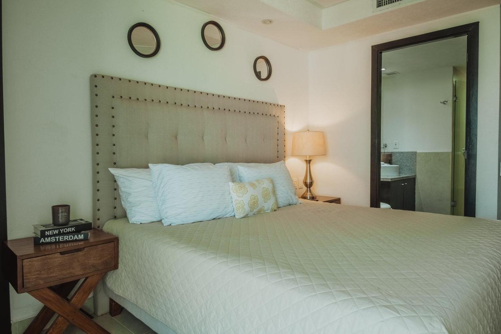Grand Venetian Beachfront Condos Puerto Vallarta Exterior foto