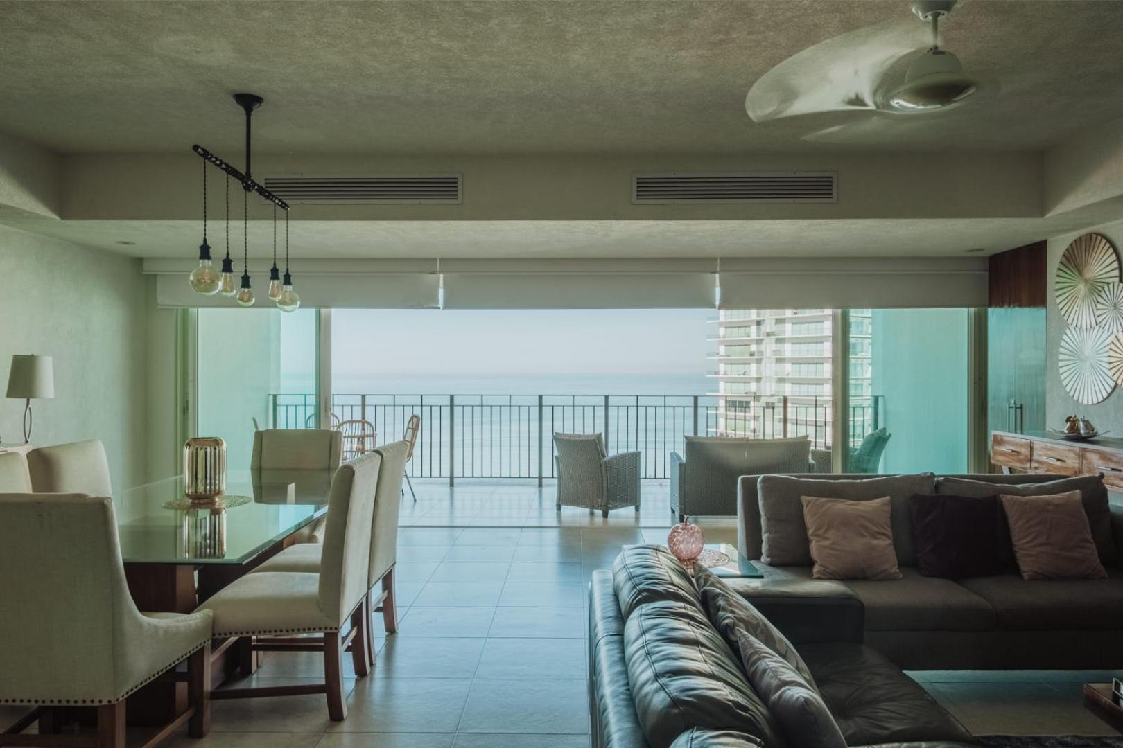 Grand Venetian Beachfront Condos Puerto Vallarta Exterior foto