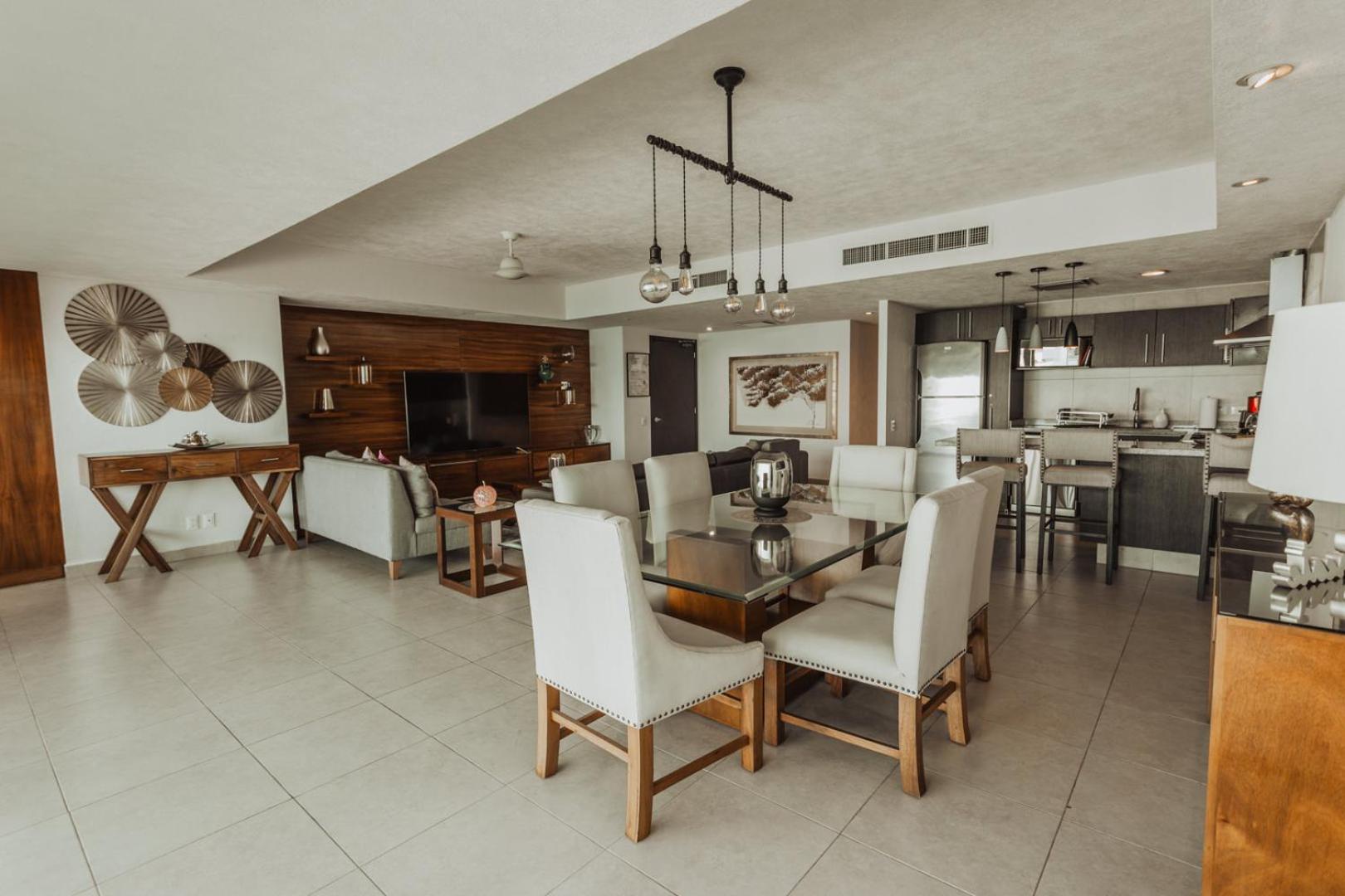 Grand Venetian Beachfront Condos Puerto Vallarta Exterior foto