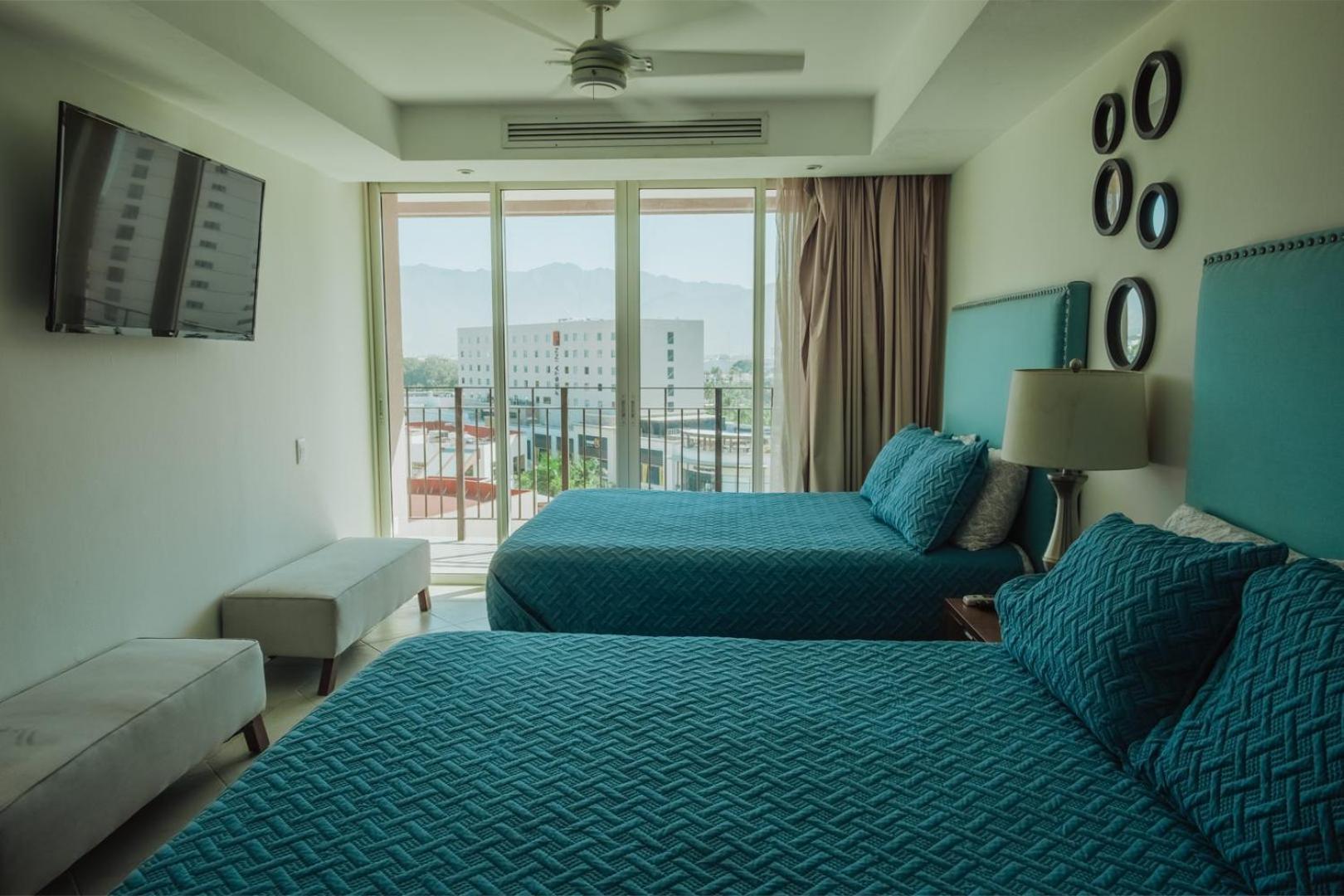 Grand Venetian Beachfront Condos Puerto Vallarta Exterior foto